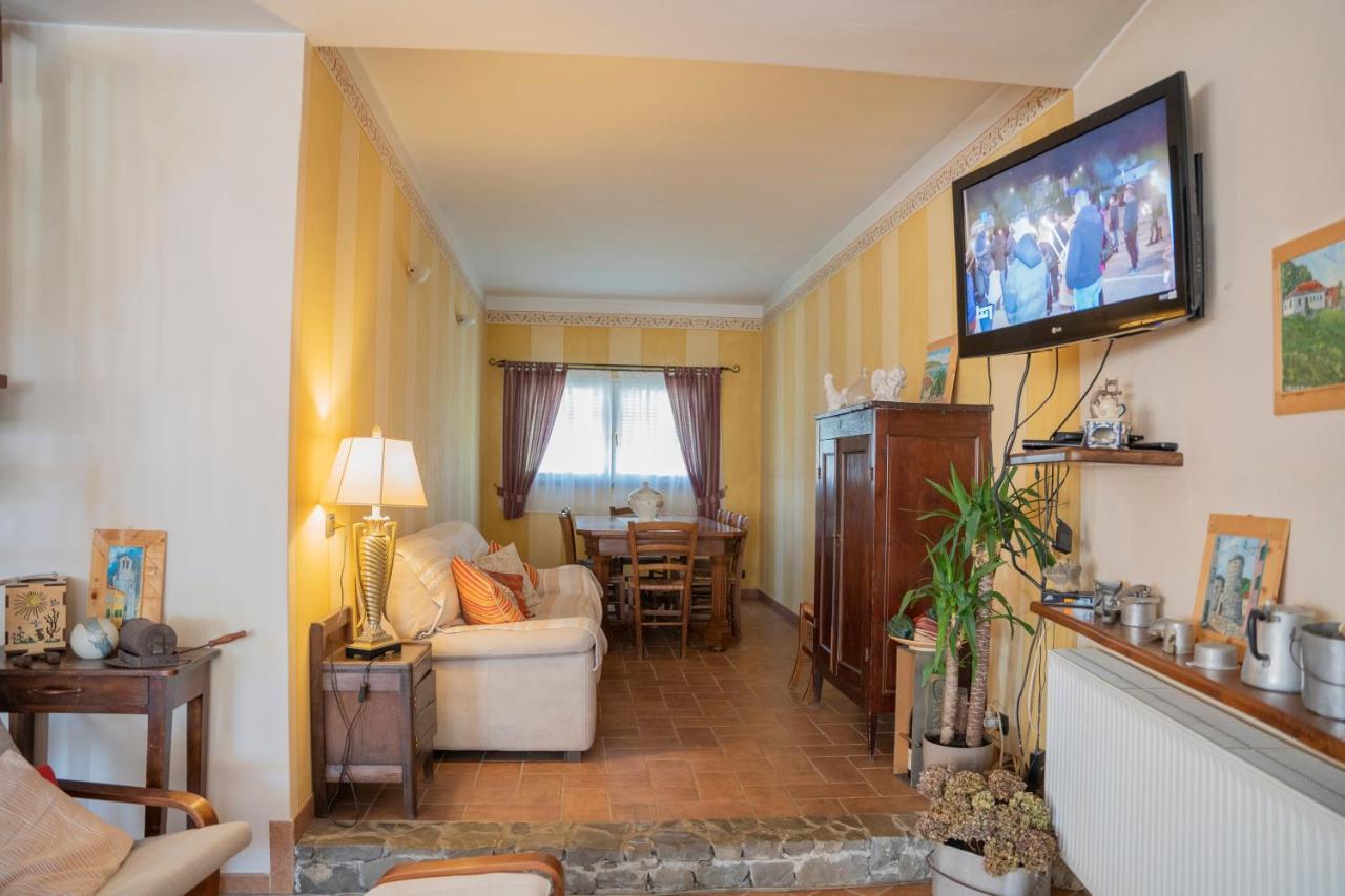 028 - Agriturismo "Il Boschetto" Con Piscina, Pace E Natura - Camera Familiare Cavizzano ภายนอก รูปภาพ