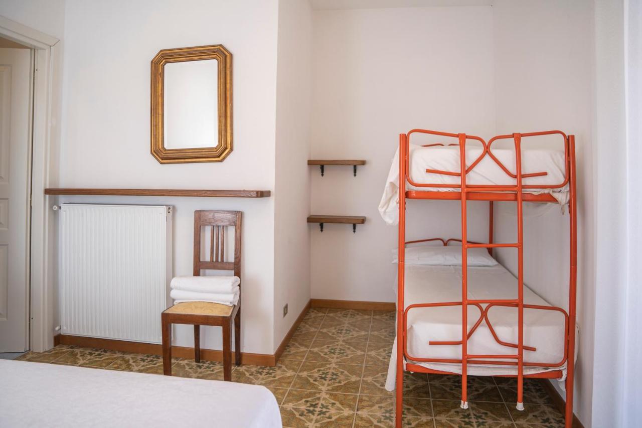 028 - Agriturismo "Il Boschetto" Con Piscina, Pace E Natura - Camera Familiare Cavizzano ภายนอก รูปภาพ