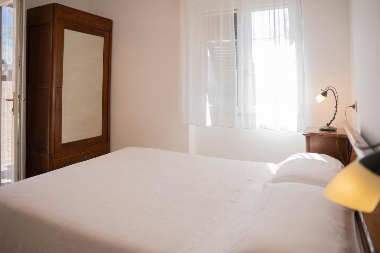 028 - Agriturismo "Il Boschetto" Con Piscina, Pace E Natura - Camera Familiare Cavizzano ภายนอก รูปภาพ